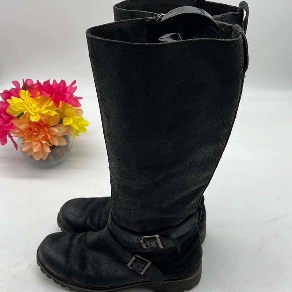 Timberland Wheelwright Waterproof Tall Black boots matte finish women’s size 8.5
